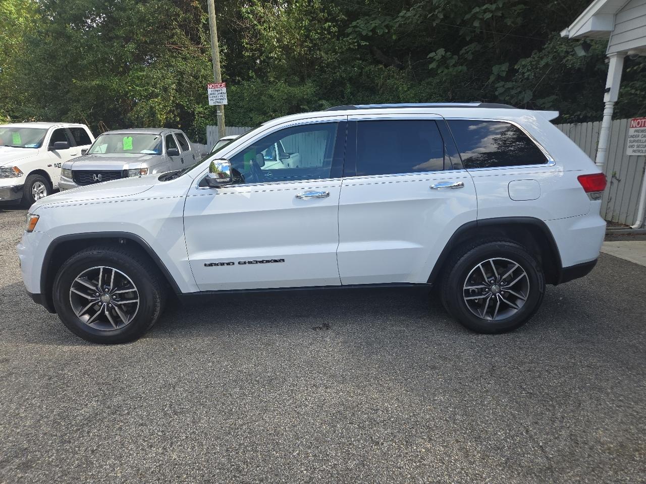 jeep grand cherokee 2017 1C4RJFBG3HC884432 image jeep grand cherokee 2017 1C4RJFBG3HC884432 image
